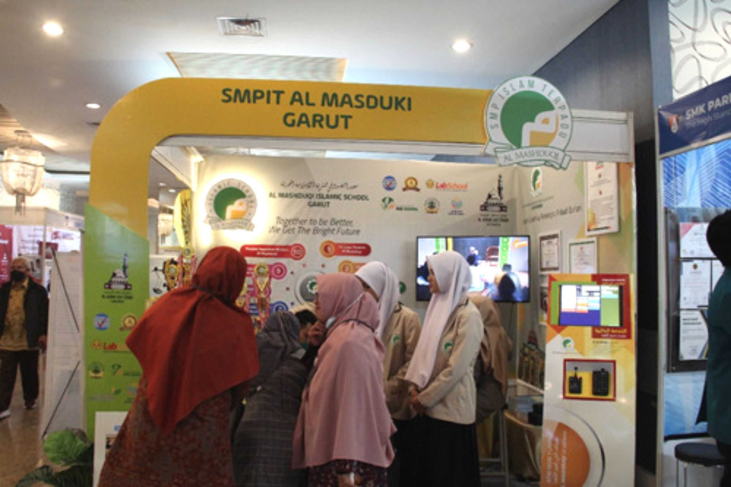 SMP IT Al Mashduqi Wakili Sekolah di Garut pada Acara Ekspose Hasil Akreditasi BAN-S/M 2022